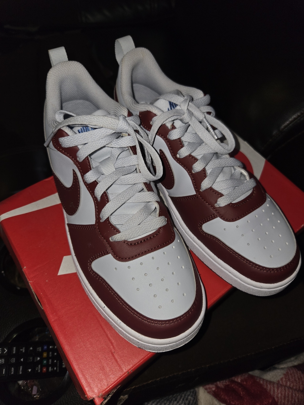 Nike White and Maroon Dunk Low Top Sneakers 7Y - Classic Two-Tone